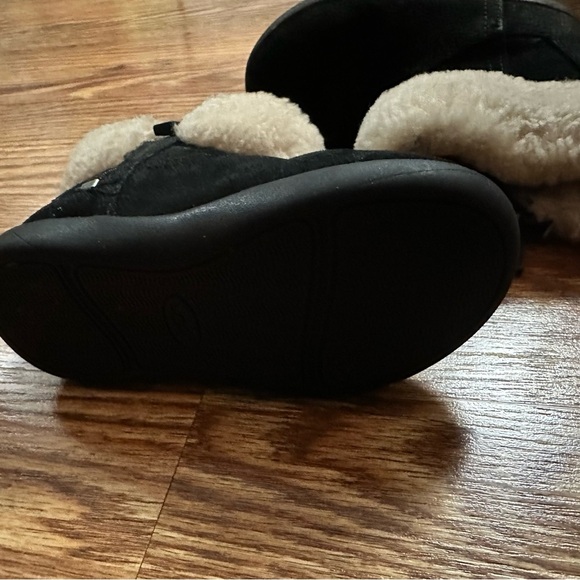 UGG Toddler's Jorie II Boot in Black - Picture 10 of 13
